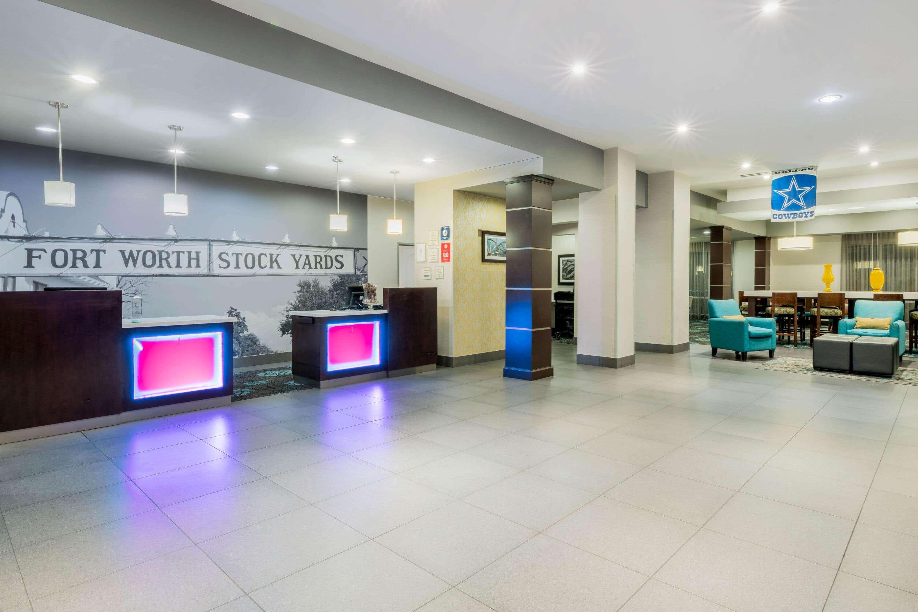 La Quinta By Wyndham Worth Eastchase Hotel